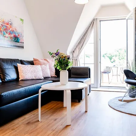 Smile, Wunderschoene Direkt Am Apartment Harrislee