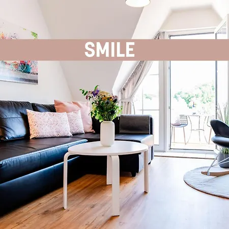 Smile, Wunderschoene Direkt Am